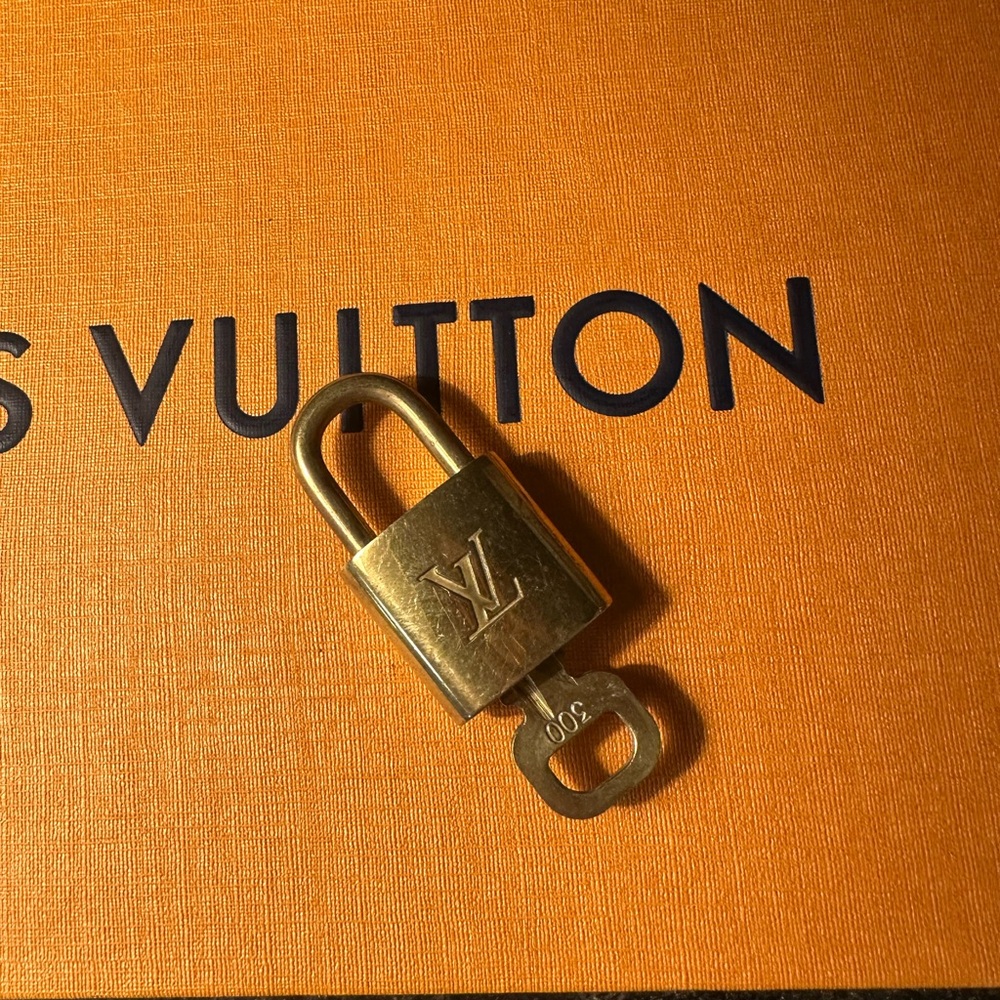 Authentic Louis Vuitton Padlock and Lock Set - Picture 2 of 5